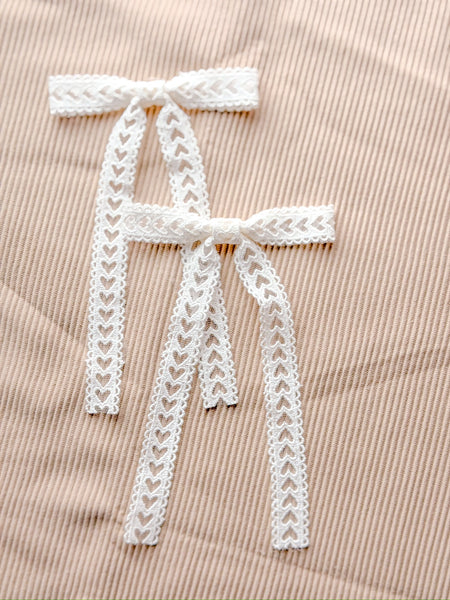 white heart crochet ribbon | fleur + mini mae